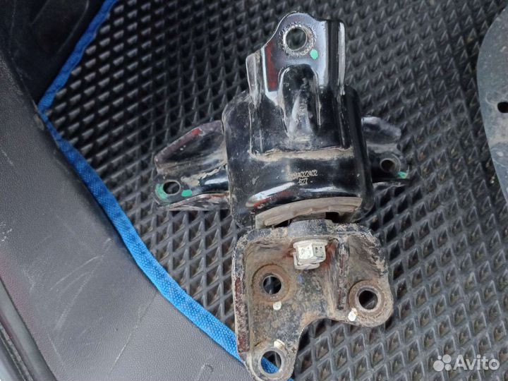 Подушка двс кпп джак s5 и hyundai