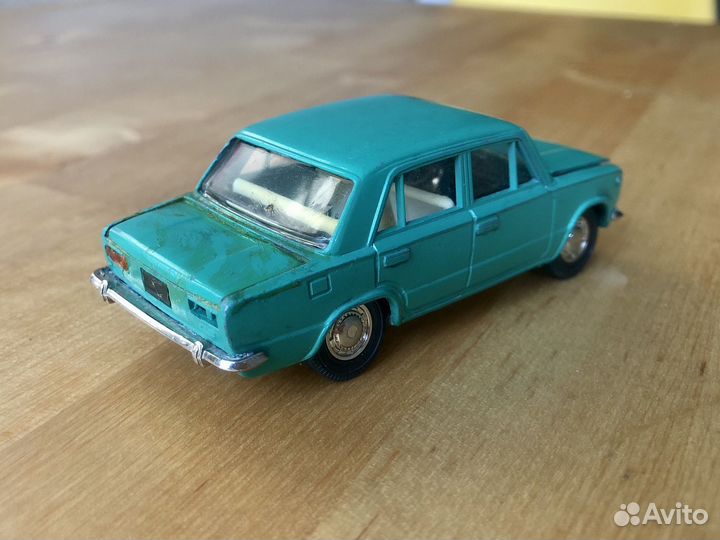 Модель автомобиля ваз 2101 1:43 модель а17