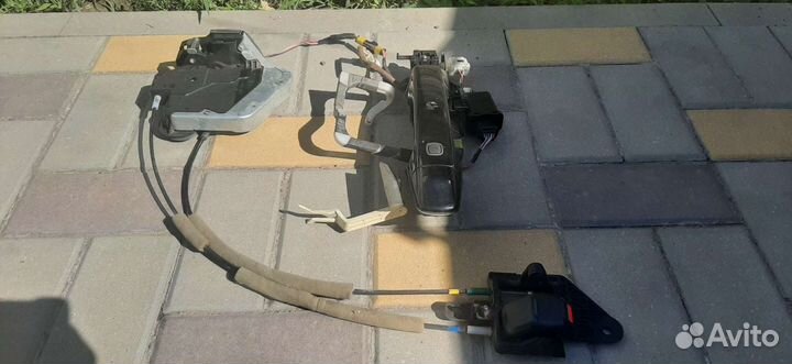 Ручка двери внешняя пер.прав. Toyota Land Cruiser