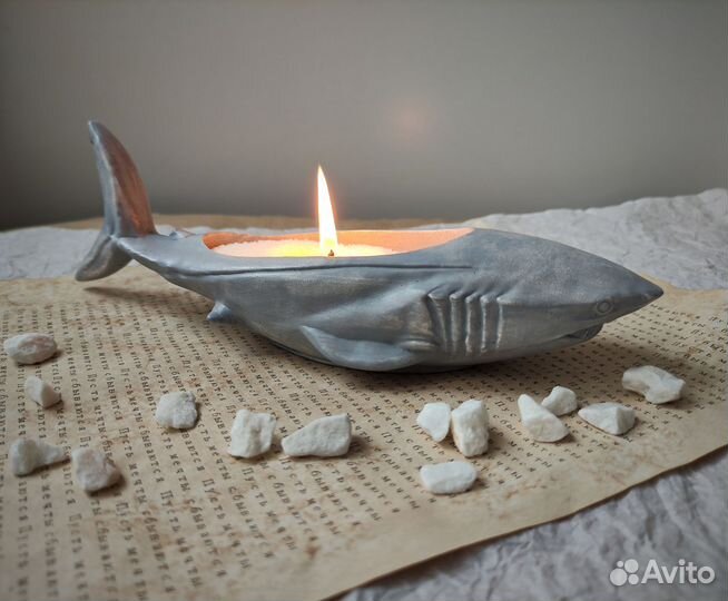 Свеча Акула