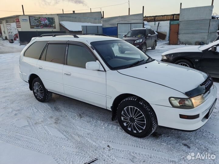 Toyota Corolla 1.5 AT, 1998, 315 000 км