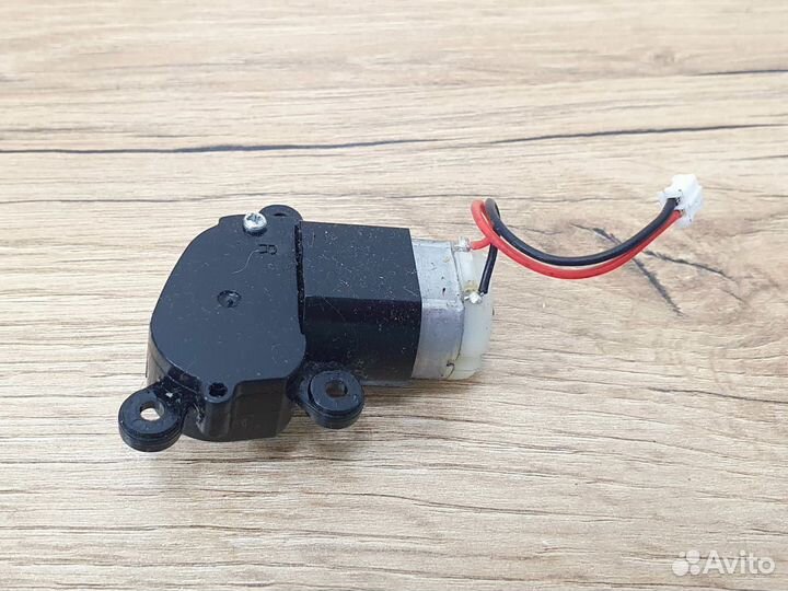 Мотор боковой щетки R для роботов пылесосов Tefal