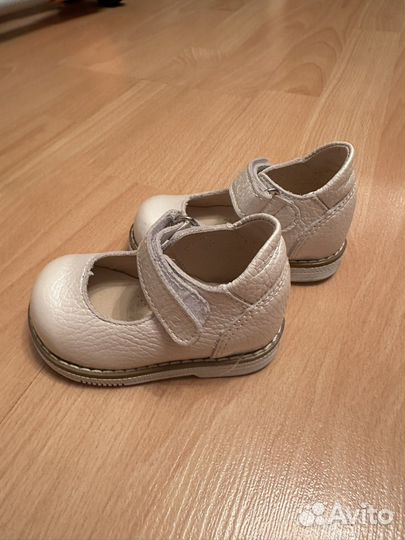 Туфли для девочки 18 размер