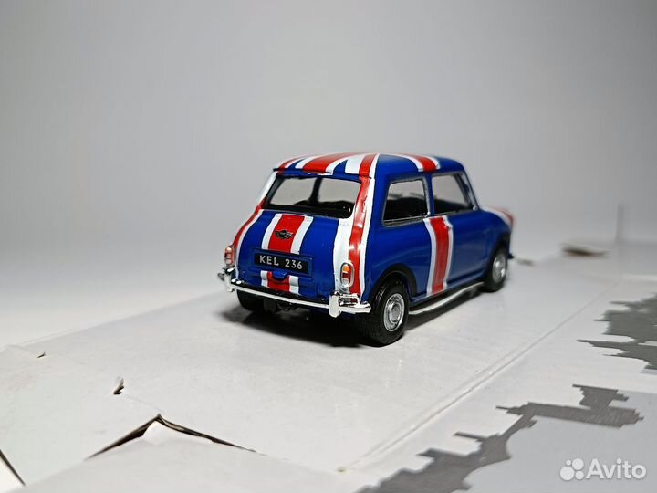 Модель 1:43 Mini Union Jack Cararama / Hongwell