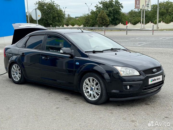 Ford Focus 1.6 МТ, 2006, битый, 277 865 км