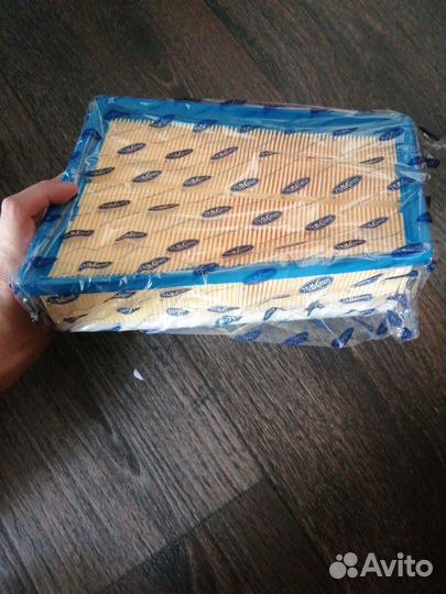 Продам фильтр воздушный на Рено Сценик 3