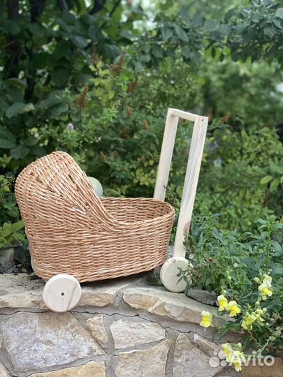 Игрушечная коляска