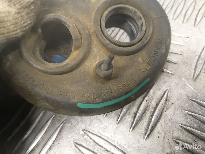 Б/У Уплотнитель патрубков отопителя Audi A4#001