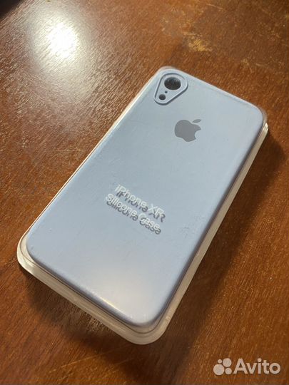 Чехол на iPhone xr голубой