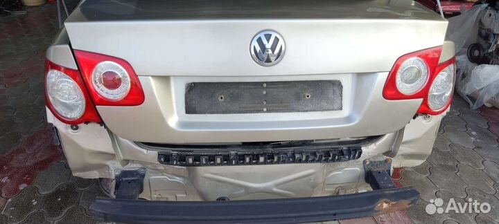 Крышка багажника volkswagen jetta 5