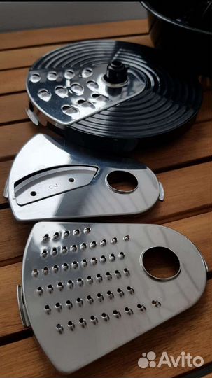 Кухонный комбайн Redmond RFP 3909