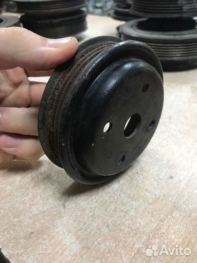 Шкив помпы Nissan Primera (P11)