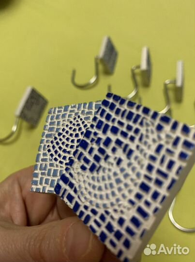 Крючки для шторки в ванную. Украсят интерьер Новые