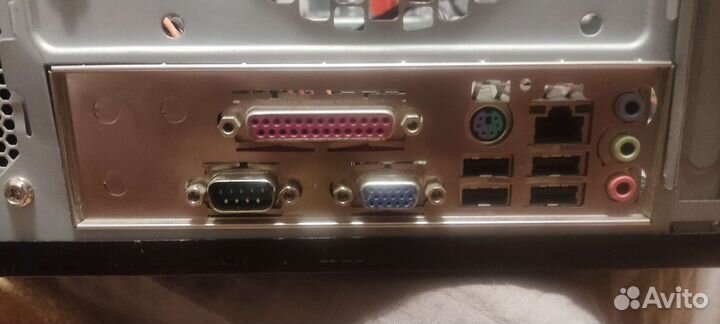 Материнская плата с процессором и памятью