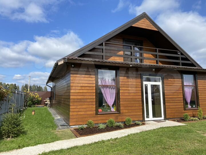 Дом 221 м² на участке 12,7 сот.