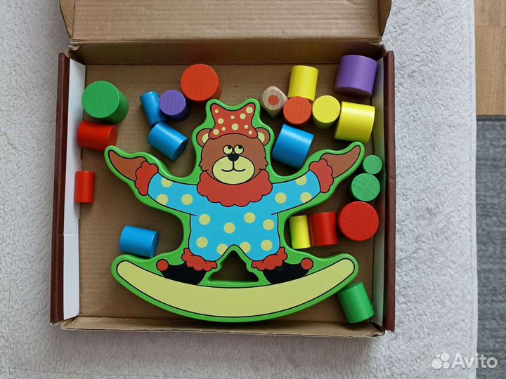 Игрушка развивающая балансир весы дерево 1,5-3 г