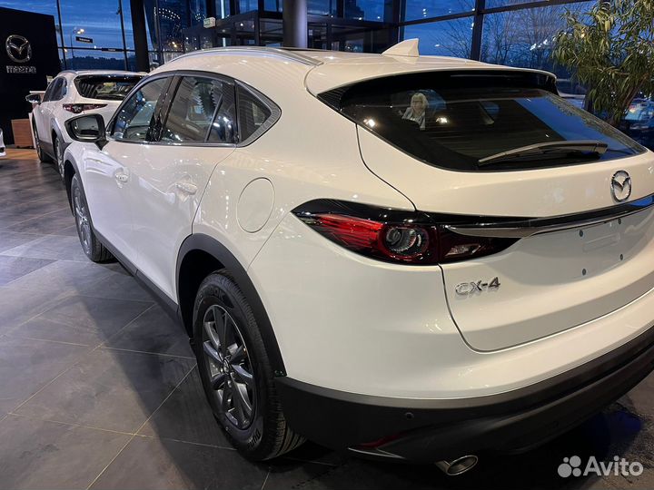 Mazda CX-4 2.0 AT, 2023