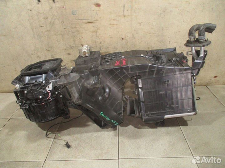 Корпус отопителя VW Touareg 2 (7P)