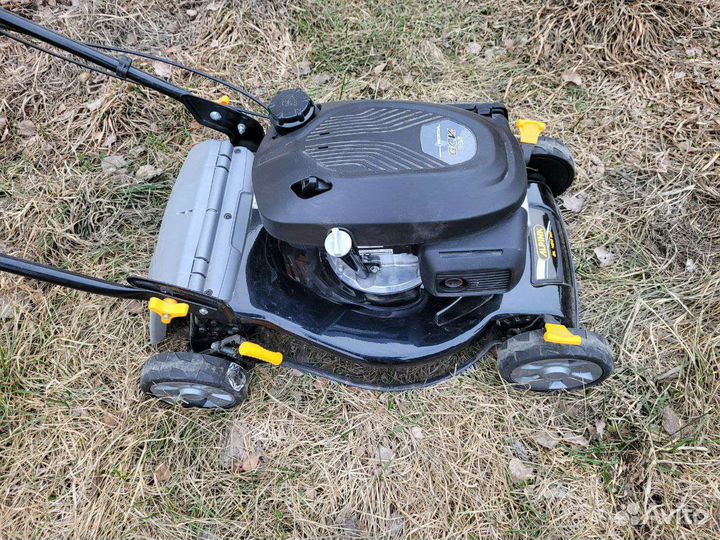 Газонокосилка бензиновая Honda