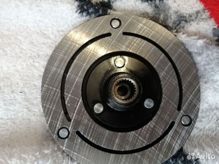 Муфта кондиционера Opel Astra J Meriva B Zafira C