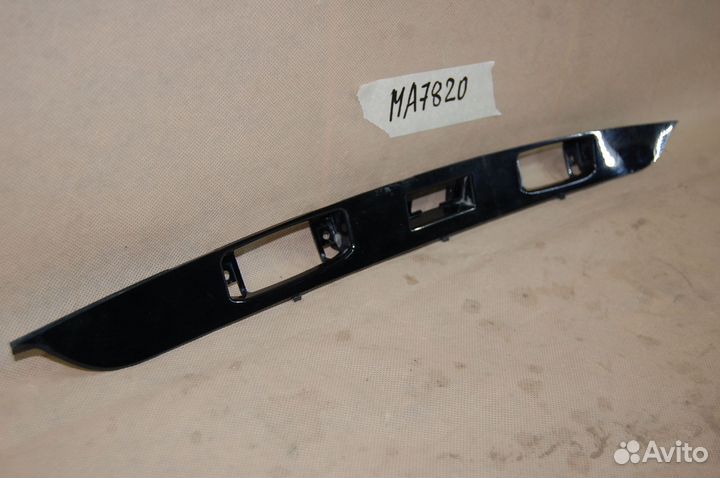 Накладка двери багажника X-Line - Kia Rio 4