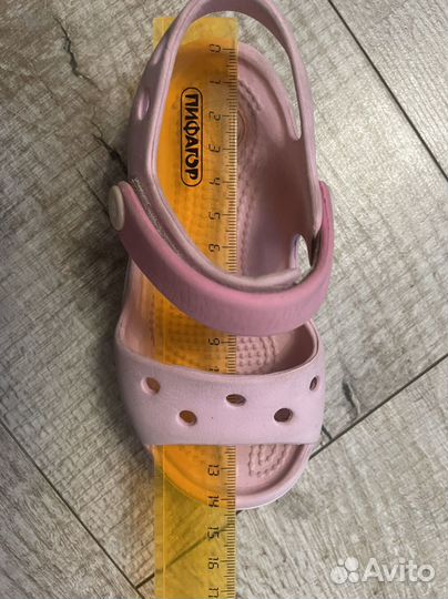 Сандалии crocs c7 для девочки