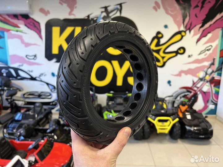 Покрышка Цельная 10х2.50