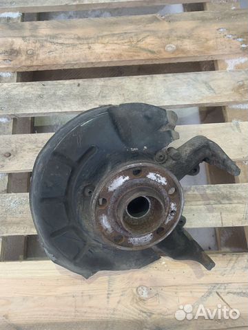 Поворотный кулак правый volkswagen polo 5