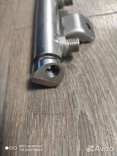 Топливная рейка рампа Bmw X5 E70 N63B44