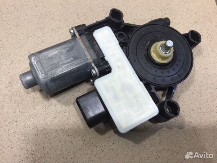 Моторчик стеклоподъемника Bmw 6-Serie Gt G32 B57