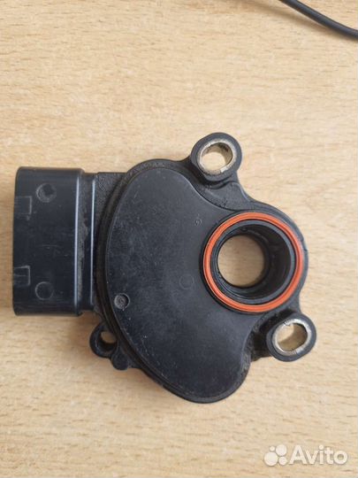 Датчик положения селектора АКПП