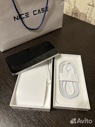 iPhone 16 Pro Max, 256 ГБ