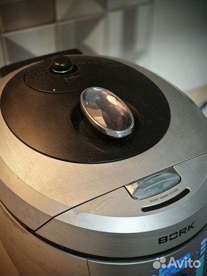 Мультиварка bork u 800