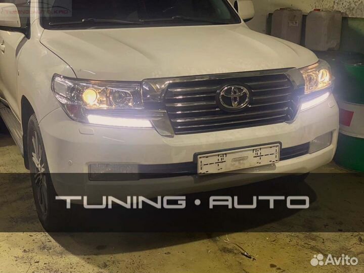 Фары + решетка Toyota Land Cruiser 200 O1214