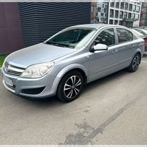 Opel Astra 1.8 MT, 2009, 190 300 км, с пробегом, цена 579 000 руб.