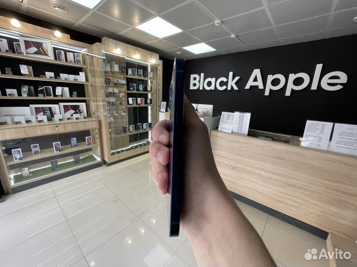 iPhone 12, 64 ГБ
