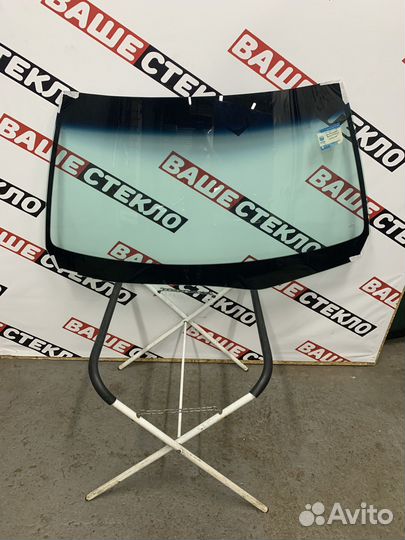 Лобовое стекло SsangYong Istana