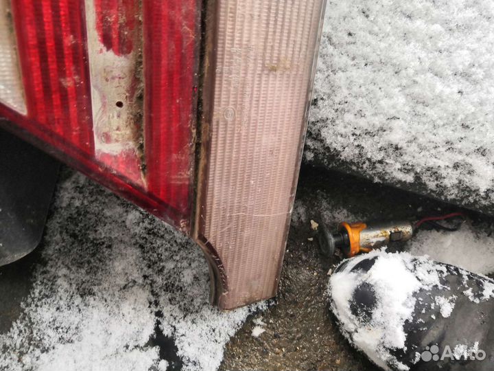 Фара задняя мерседес 140 левая правая с дефектами