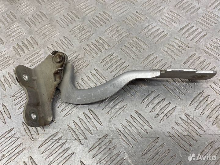 Б/У петля капота передний правый Chevrolet Aveo
