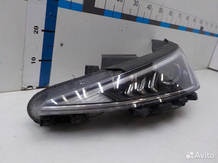 Фара левая Hyundai Elantra