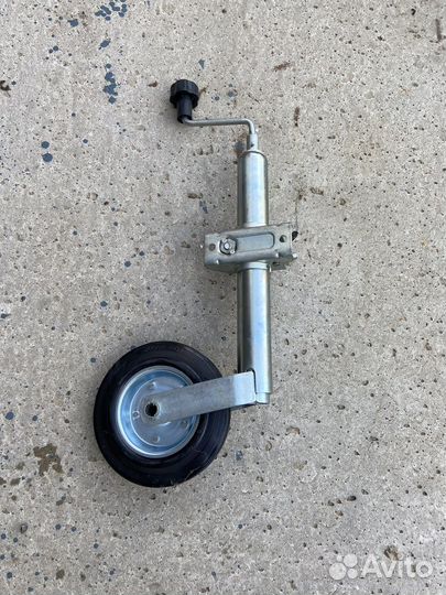 Подкатное колесо для прицепа