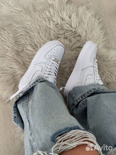 Кроссовки женские Nike Air Force 1 07