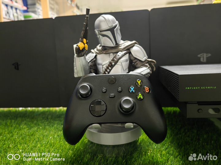 Xbox one X 1TB/4K. Game pass ultimate