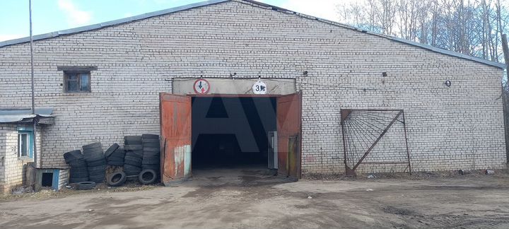 Гараж, > 30 м²