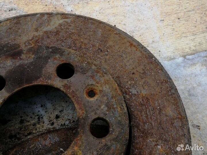 Диск тормозной передний шкода фабия