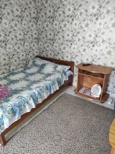 Комната 18 м² в 2-к., 1/2 эт.