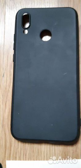 Чехлы на телефон