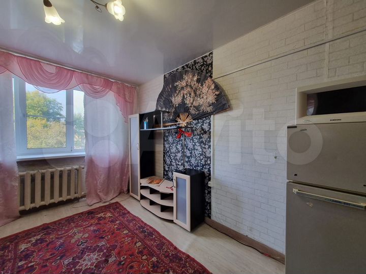 Комната 18 м² в 1-к., 4/4 эт.