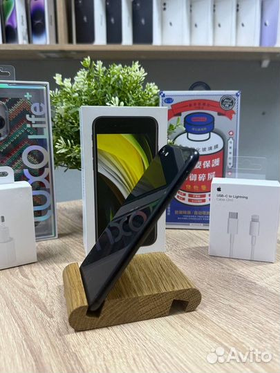 iPhone SE (2020), 64 ГБ