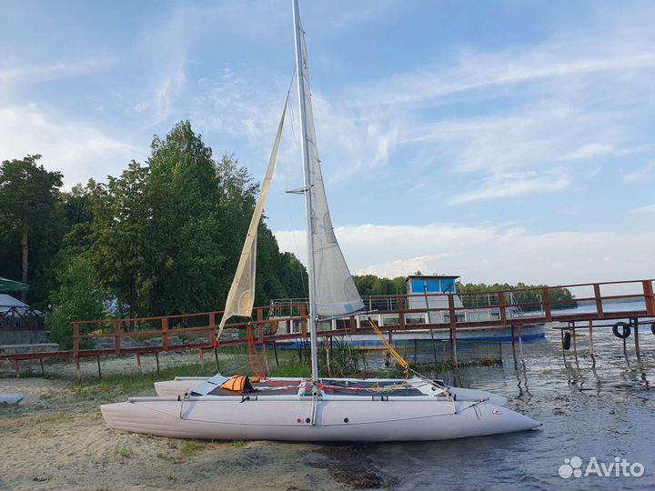 Парусный катамаран Ирбис-19